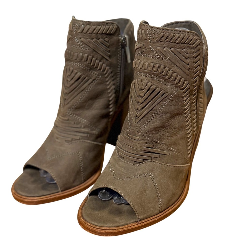 Vince Camuto Karinta Boho Peep Toe Booties Womens 9M Indie Sleaze Soft Grunge